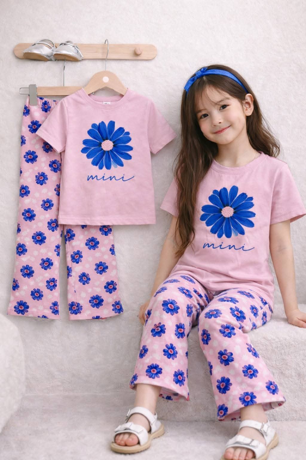 (3Y–12Y )  Girls Soft Printed Top & Pants Set